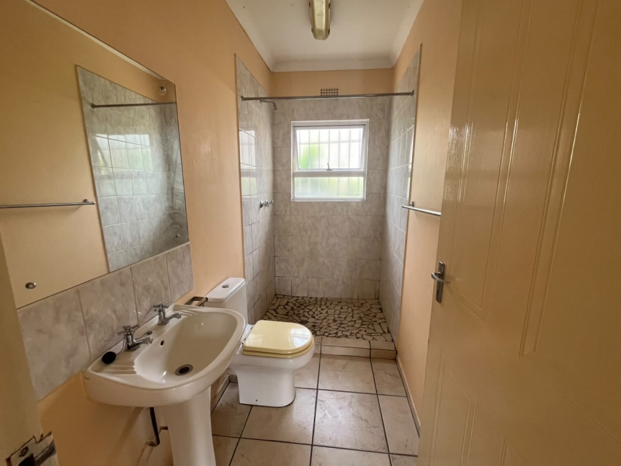 To Let 3 Bedroom Property for Rent in Southernwood Eastern Cape